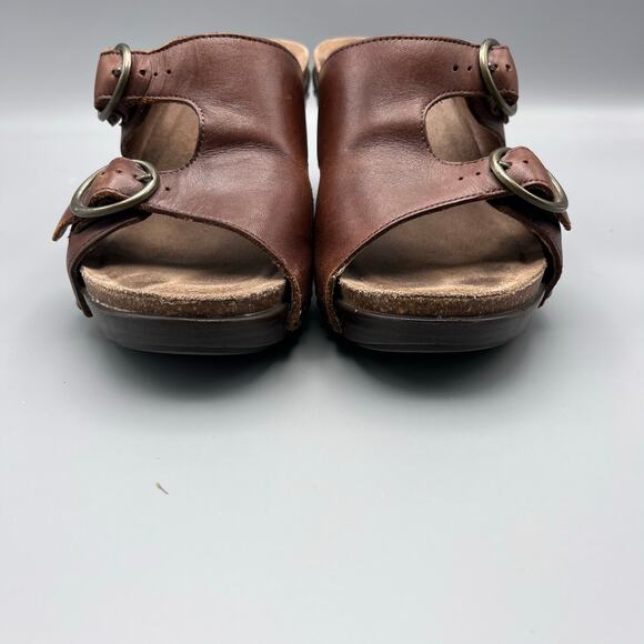 Dansko Wedge Heel Brown Leather Sandals Size 38 Double Strap Buckle Studs - Picture 3 of 8